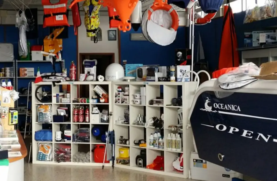NAUTICA-MARE-E-MOTO-AUGUSTA accessori
